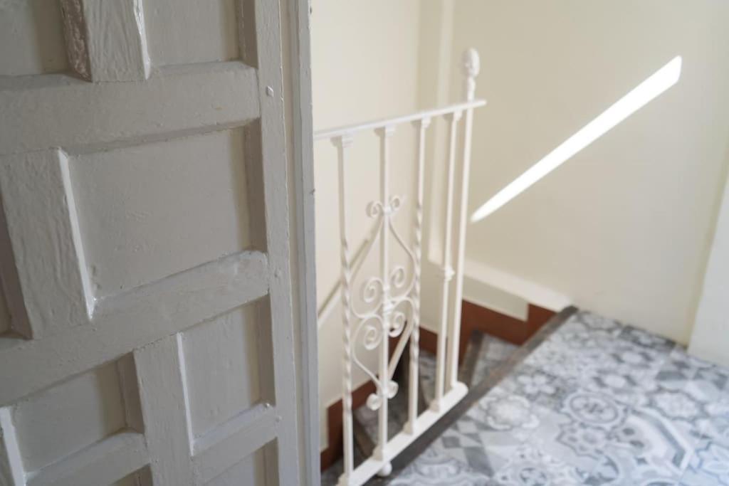 Nueva Casa Boutique En El Centro De Sevilla ภายนอก รูปภาพ